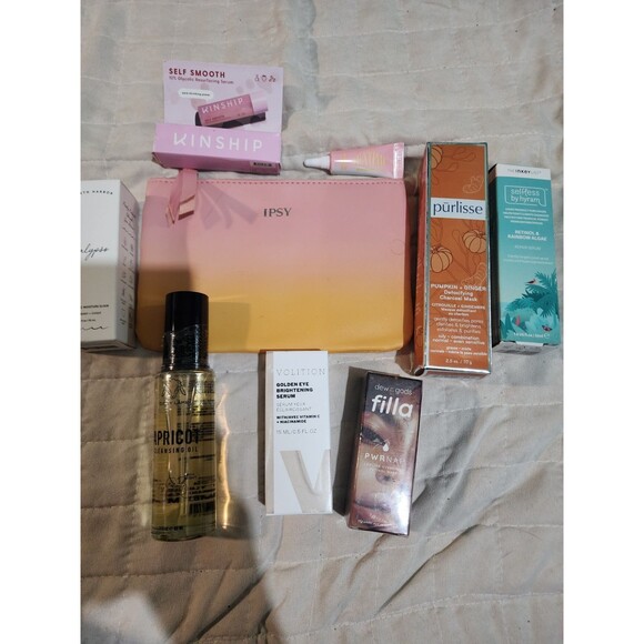 Lot of 8 Facial Skincare Serums, Retinol, Masks, Toner, Cleansing Vit C With Bag - Picture 1 of 5